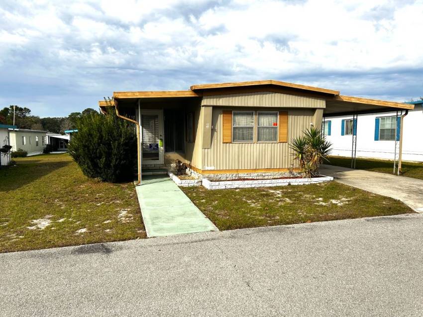 Ocala, FL Mobile Home for Sale located at 3150 Ne 36th Ave The Villas At Spanish Oaks